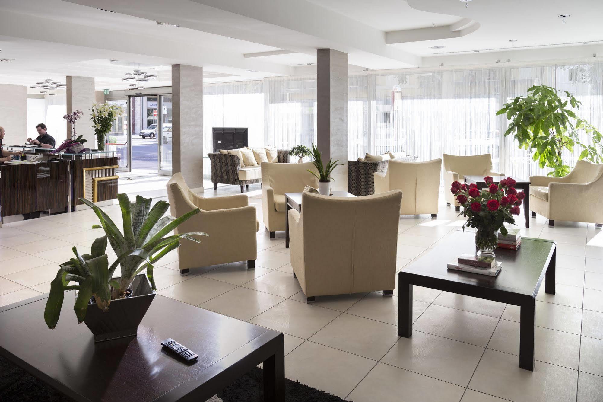 Terminal Palace & Spa Rimini Luaran gambar