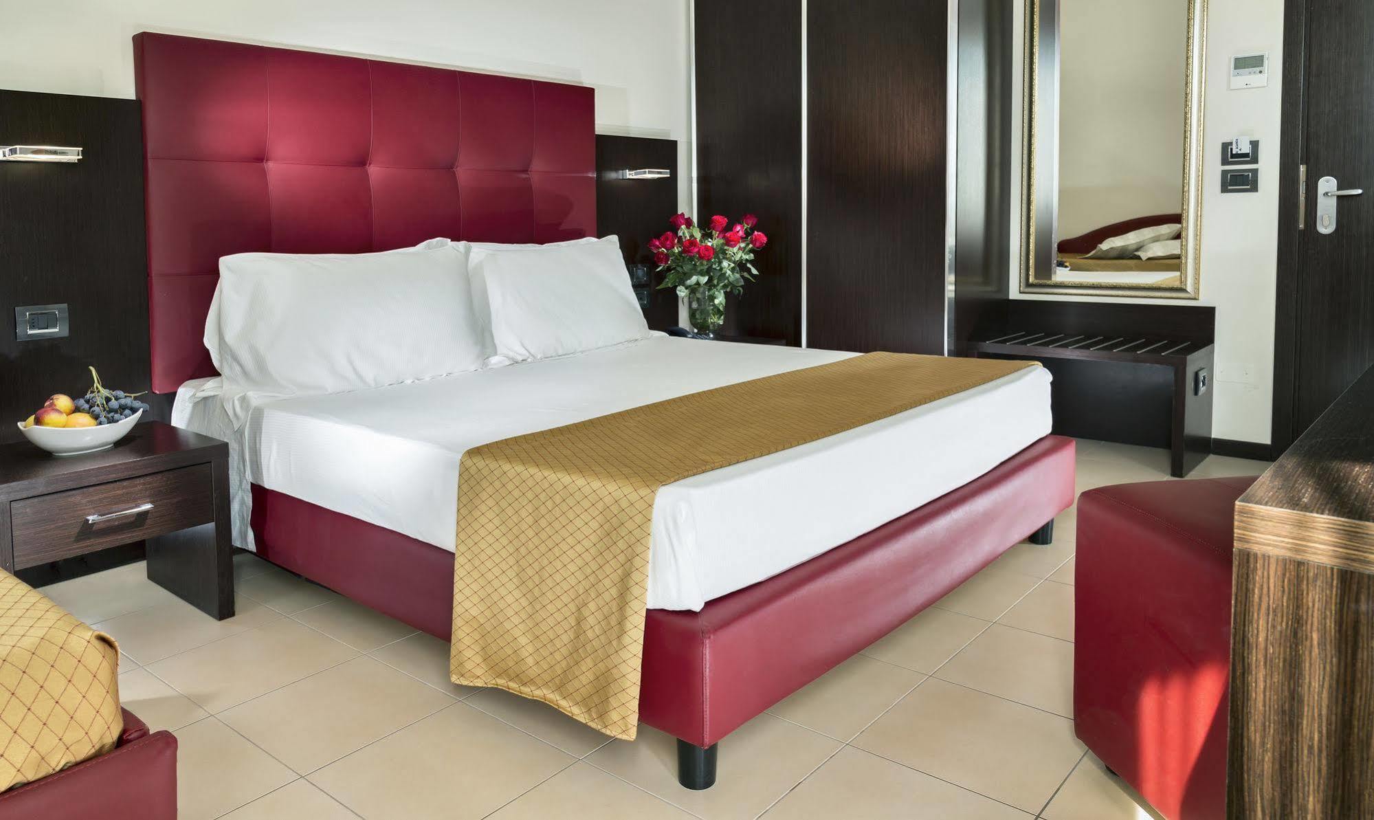 Terminal Palace & Spa Rimini Luaran gambar