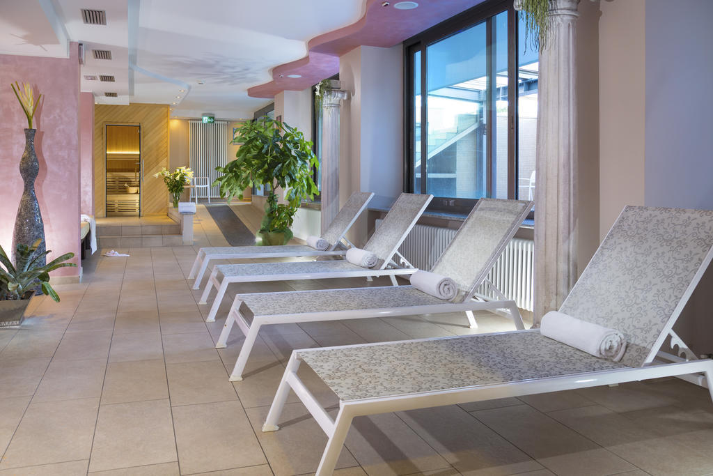 Terminal Palace & Spa Rimini Luaran gambar